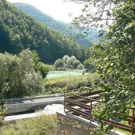 Fisherman's Hut Family 3*