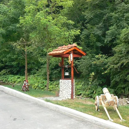 Отель Fisherman's Hut Family 3*