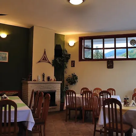 Fisherman's Hut Family Hotel
