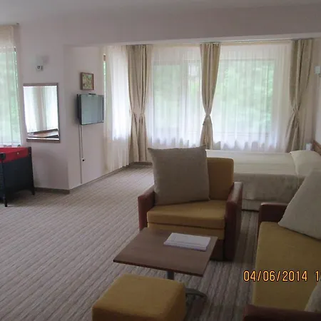 Отель Fisherman's Hut Family 3*