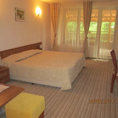 Fisherman's Hut Family Отель 3*