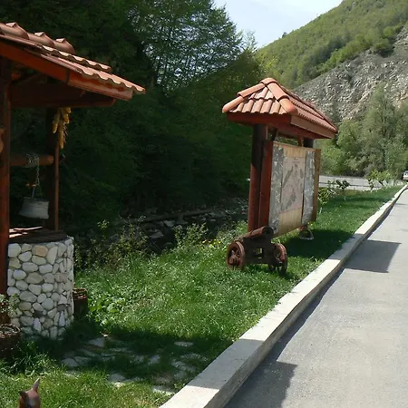 Отель Fisherman's Hut Family 3*