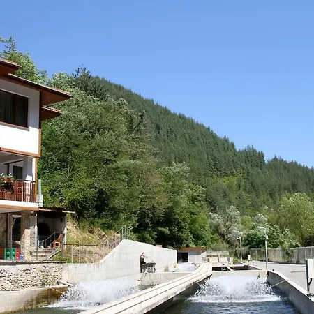 Hotel Fisherman's Hut Family 3*