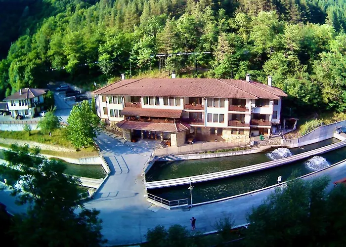 Fisherman's Hut Family Hotel 3*