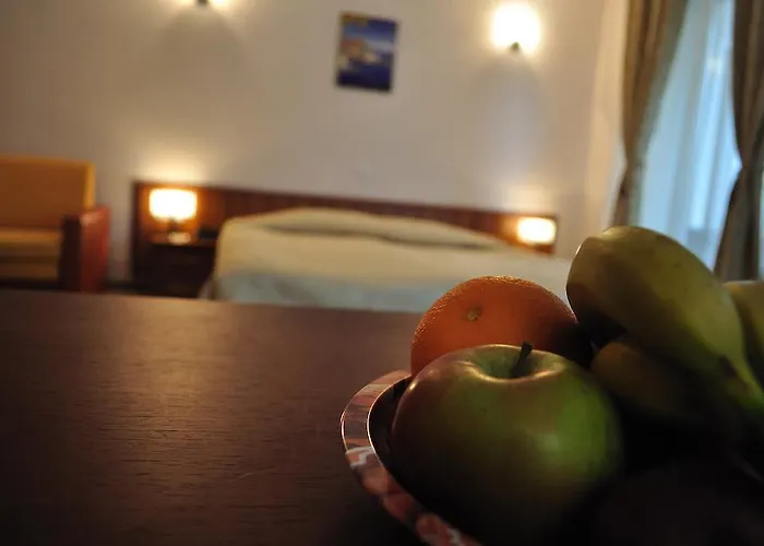 Fisherman's Hut Family 3*