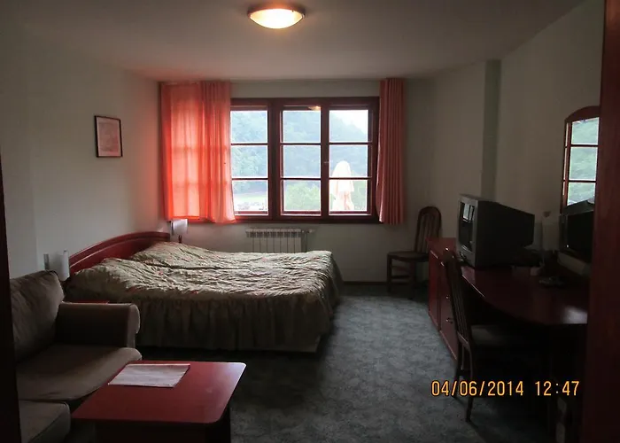 Fisherman's Hut Family 3*